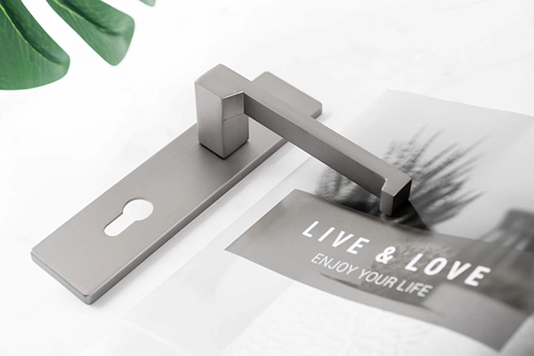 简约面板执手锁