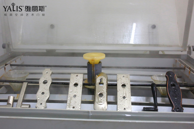 执手锁盐雾测试